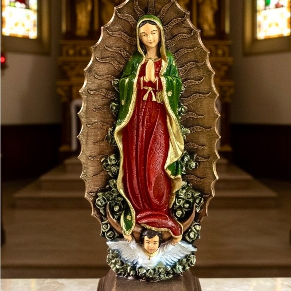 Virgin de Guadalupe Figurine